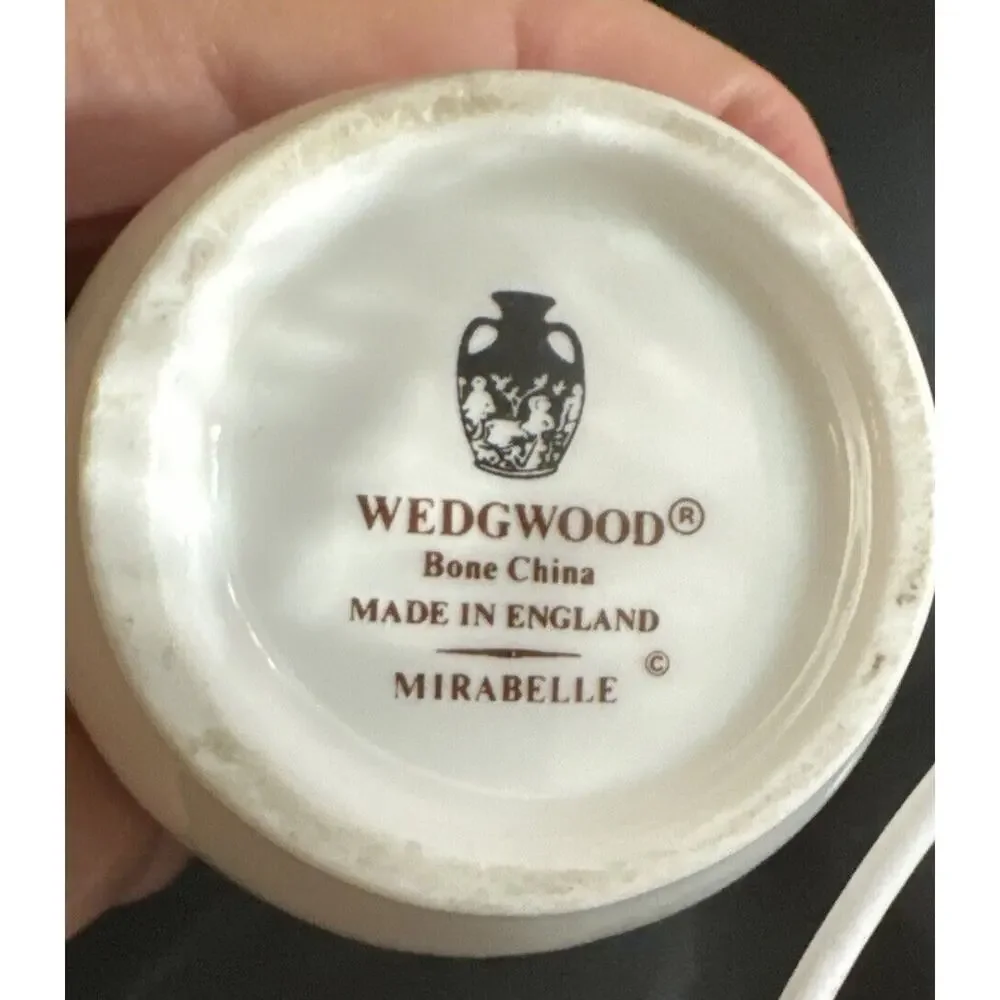 Wedgwood Bud Vase‎ White Mirabelle